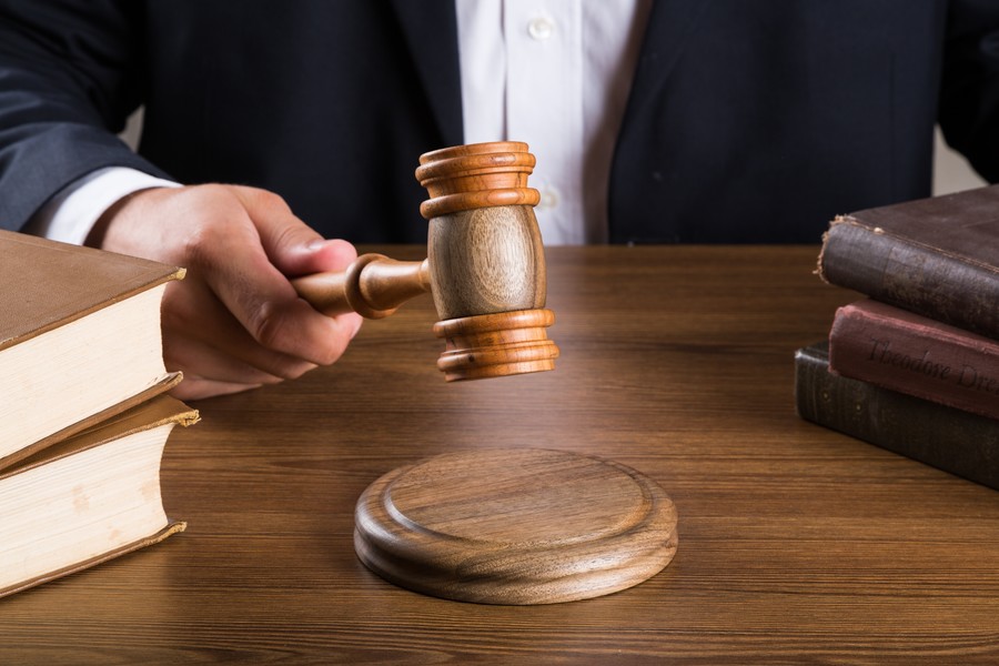 上海刑事律師解讀惡意欠薪罪立案地點(diǎn)相關(guān)問題